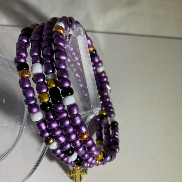 Hand Crafted Purple Beaded Bracelet - Picture 3 of 5